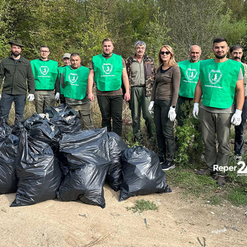 Ziua de Curățenie Națională mobilizează angajați și voluntari în Caraș-Severin