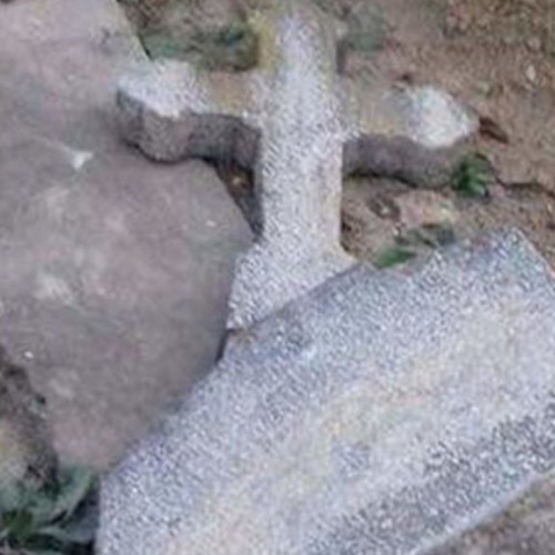 Tânăr din Vermeș cercetat pentru profanare de cadavre sau morminte!