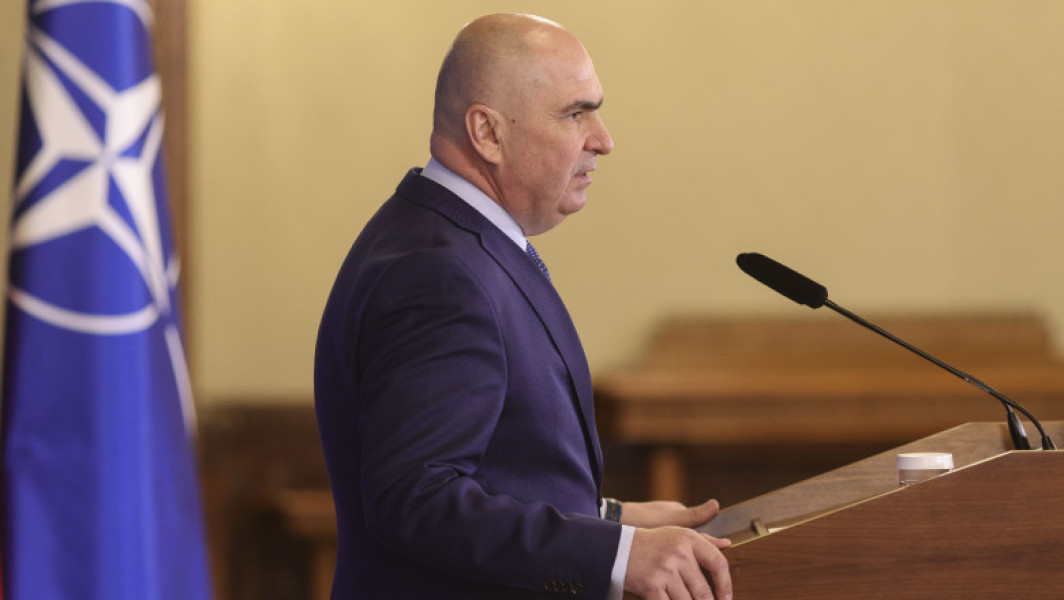 Ilie Bolojan susține o declarație de presă înainte de Consiliul European