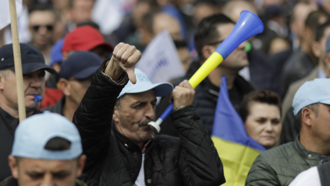 Propunerea sindicaliștilor: bani de la buget pentru partide, doar în anii în care România se încadrează în ținta de deficit
