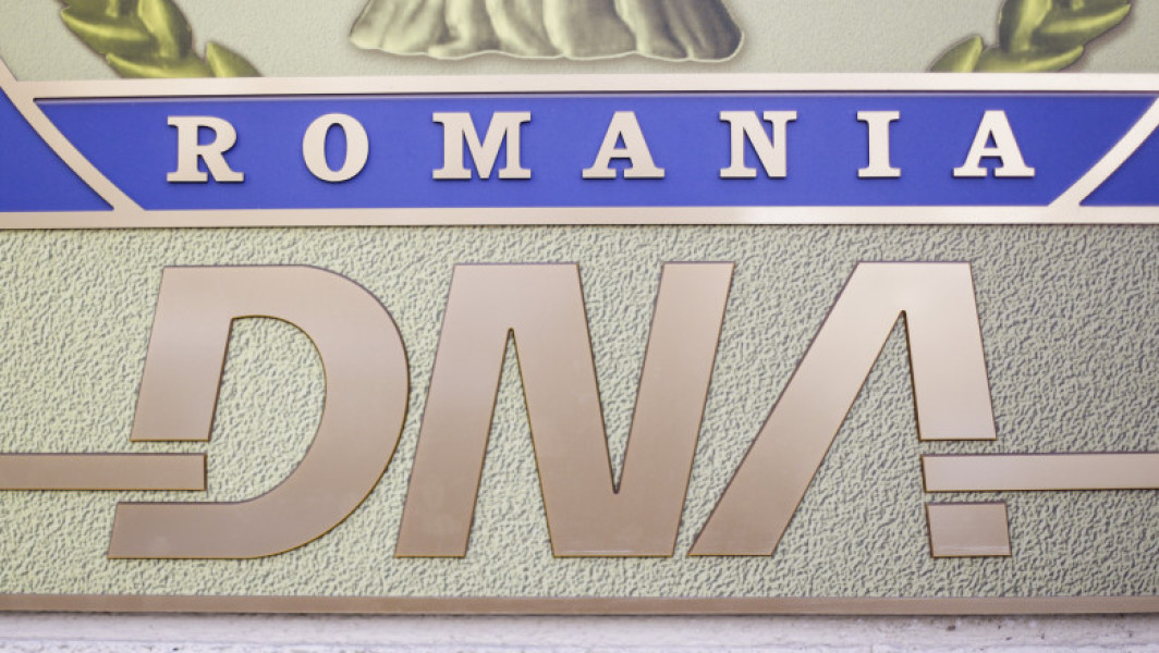 DNA: Un inspector din ANAF a cerut un milion de euro de la o firmă pentru rambursări de TVA de 2 milioane de euro