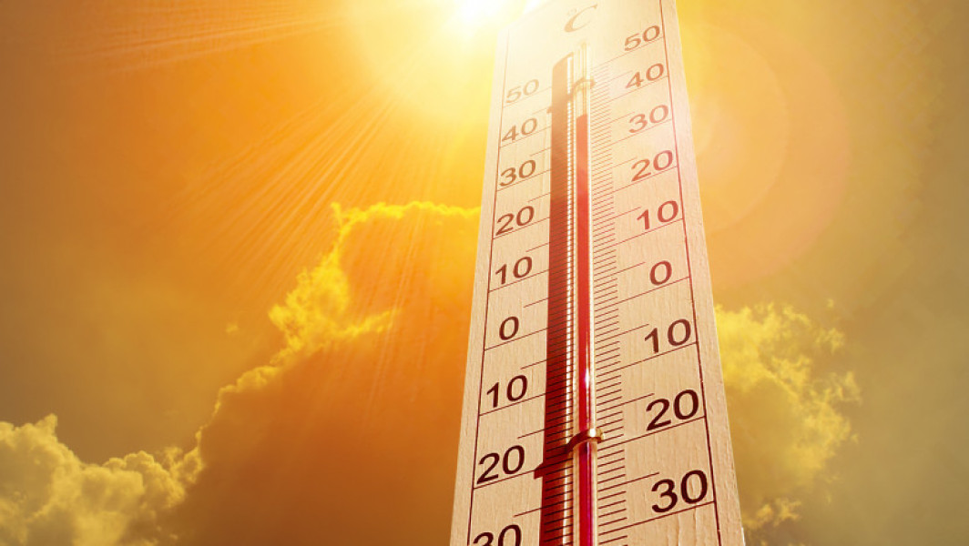 Video O masă de aer dinspre Africa aduce temperaturi de foc în Europa: 44 de grade în Grecia, canicula revine și în România. Ce ne așteaptă