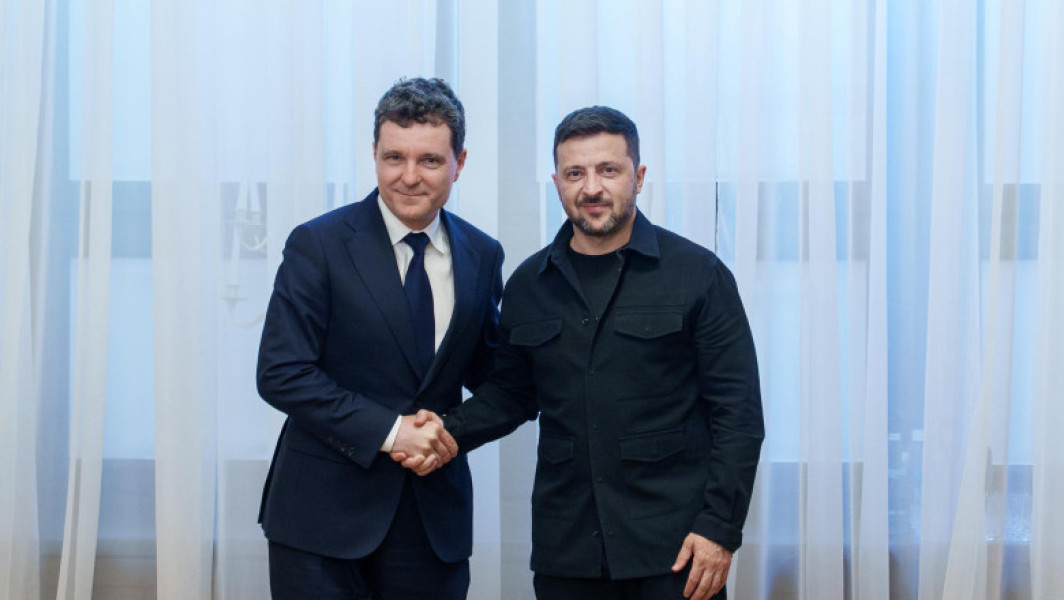 News Alert Nicușor Dan a vorbit la telefon cu Volodimir Zelenski. Șeful statului va merge la Kiev în această toamnă