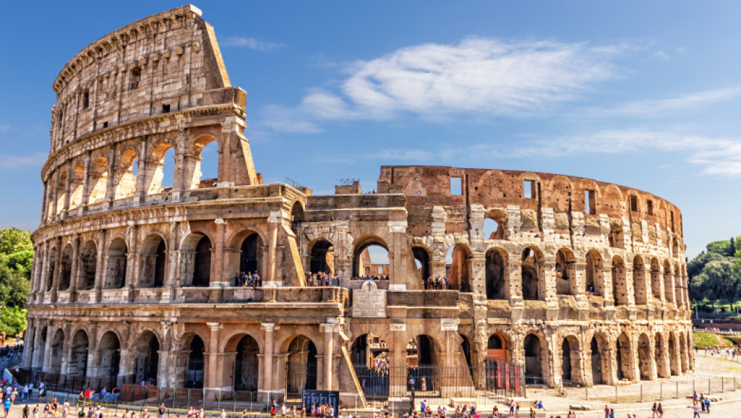 Avertisment pentru turiștii care au vizitat Italia: Zeci de mii de acte de identitate scanate la recepție au fost furate de hackeri