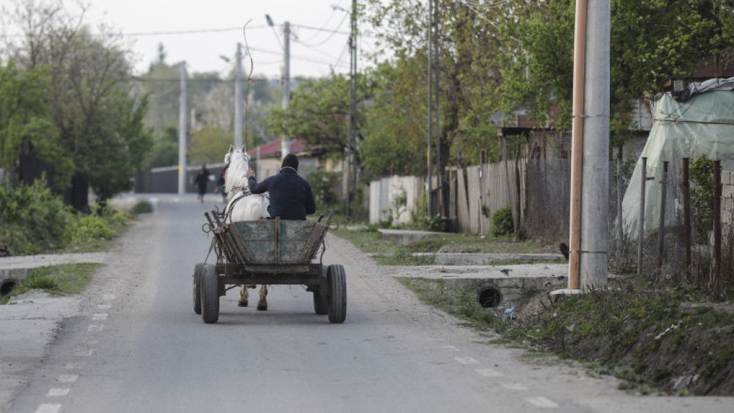 All-inclusive pe bani publici. O primărie din Argeș face cursuri de mii de euro cu angajații, la mare. Primar: „Merită, sunt banii mei”