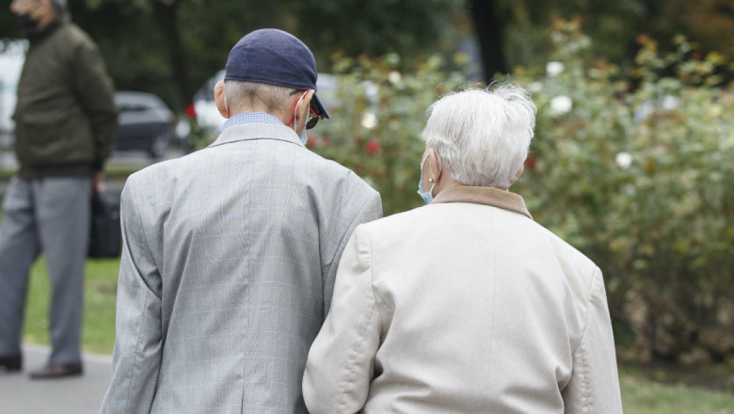 Aproape 4,7 milioane de pensionari erau înregistrați în România la finele lunii iulie 2025. Cu cât a scăzut numărul față de iunie
