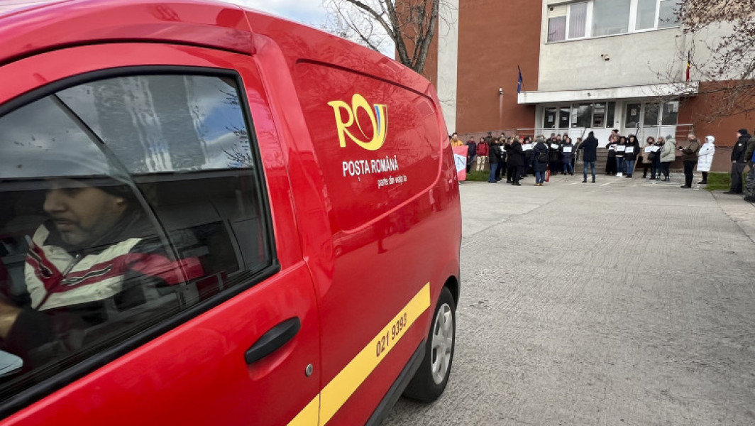 Trei dintre bărbaţii care au participat la jaful de aproape zece milioane de lei din sediul Poştei din Timişoara, trimişi în judecată