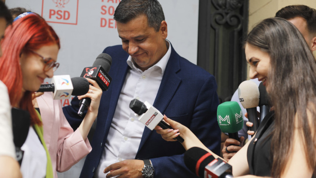 Foto Sorin Grindeanu: „Ăsta este ceasul de care spuneau că-i 90.000 euro. Nu mi l-a furat nimeni. Îl am de vreo 4-5 ani”