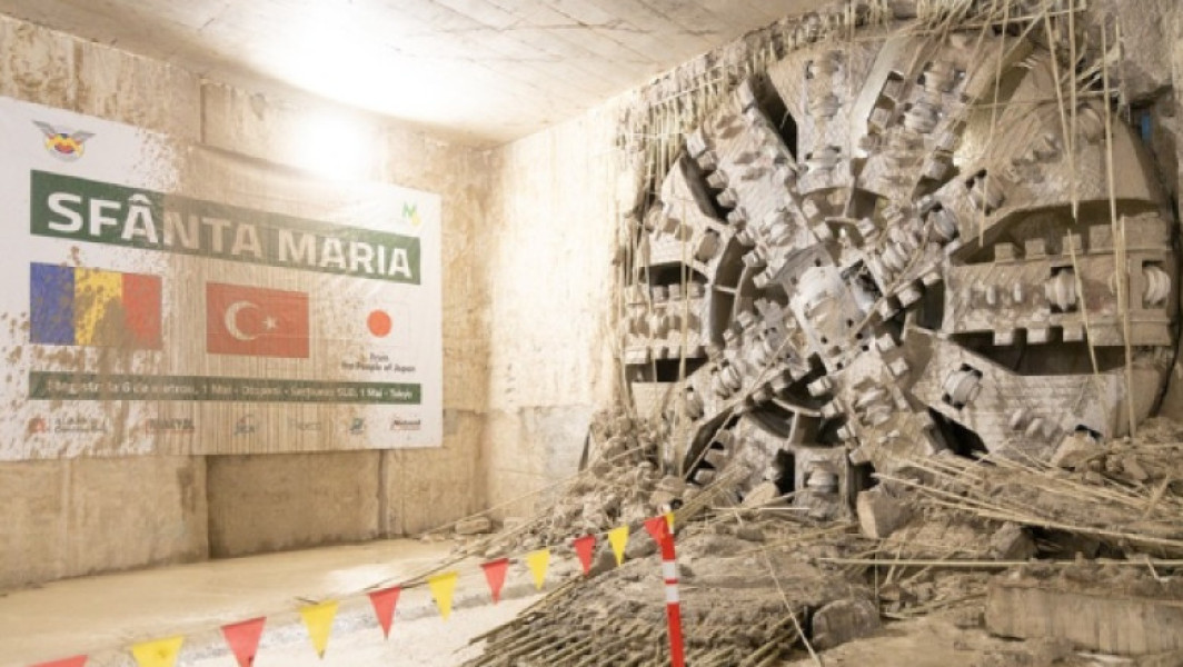 Foto Utilajul de forare „Sfânta Maria” a realizat primul segment de tunel între viitoarele staţii de metrou Tokyo şi Aeroport Băneasa
