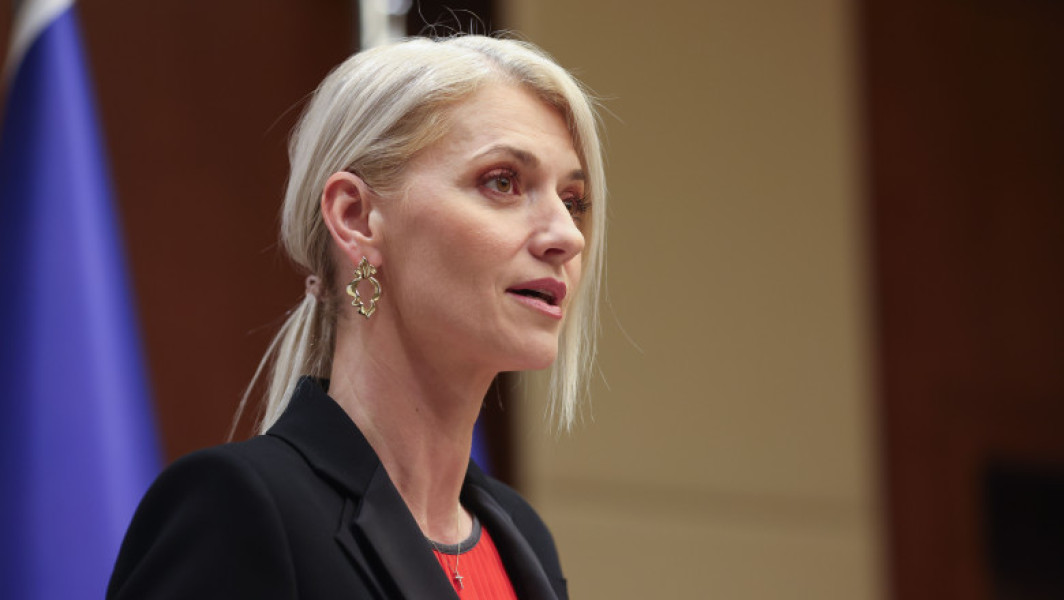 Alina Gorghiu: Guvernul sprijină legea care majorează pedepsele agresorilor violenți. „Încălcarea ordinelor nu rămâne fără consecinţe”