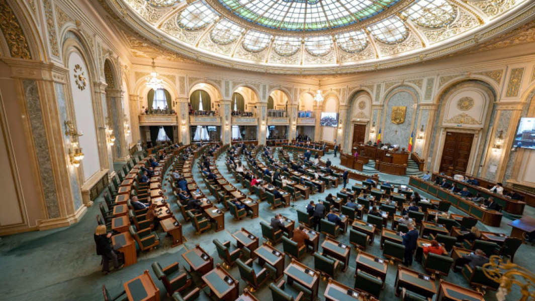 Senatul se întrunește miercuri în sesiune extraordinară. În dezbatere un proiect privind pensiile magistraţilor