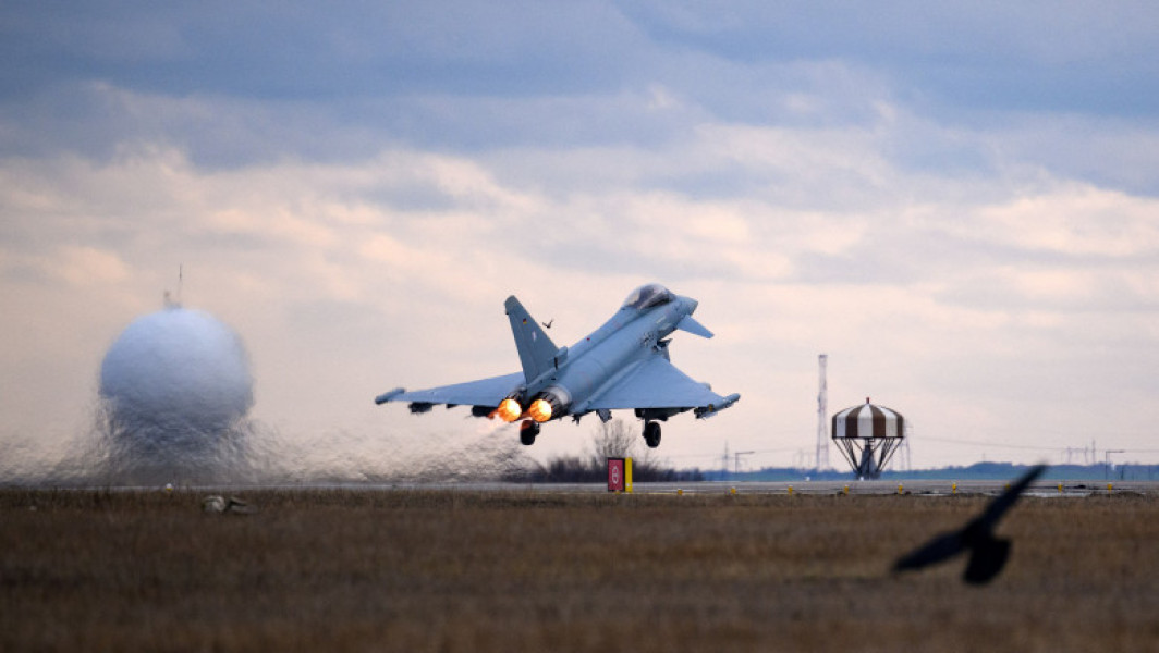 MApN: Rusia a lansat „grupuri de drone” pentru a ataca Ucraina la granița cu România. Două avioane Eurofighter germane, ridicate în aer