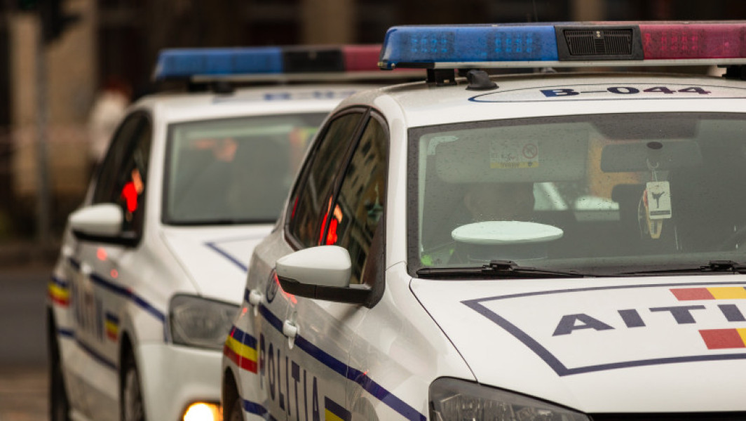 Profesor de religie, reținut după ce a violat și agresat în repetate rânduri o elevă de 14 ani