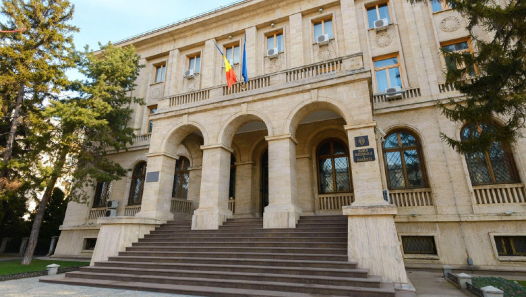 BNR trage semnalul de alarmă: cheltuieli tot mai mari cu forța de muncă în mediul privat