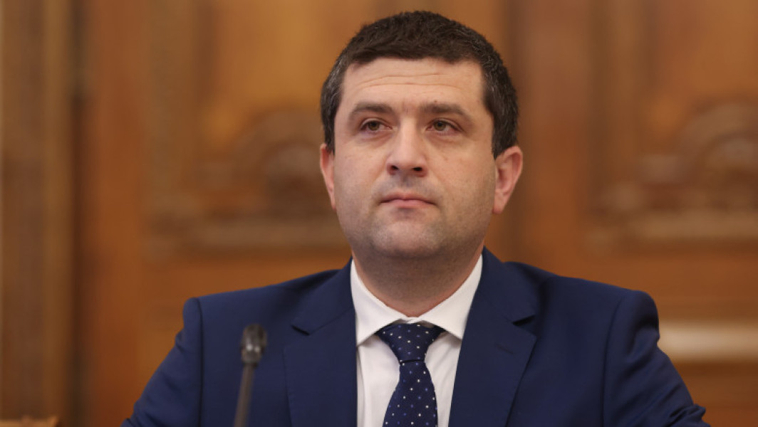 Radu Miruţă: O sumă corectă pentru înfiinţarea unei firme ar fi cam cât costă desfiinţarea. De la un leu la 8.000 de lei e cam abrupt
