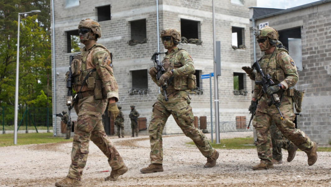 Republica Cehă și-a depășit obiectivul de recrutare pentru acest an, cu peste 2.100 de voluntari care s-au alăturat începerii carierei militare, fiind cel mai mare număr înregistrat din 2004, anul abolirii serviciului militar obligatoriu.