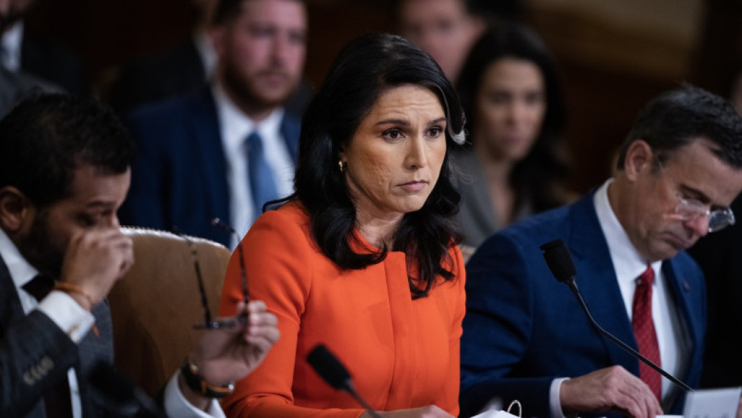 Gabbard a retras autorizarea unui ofiter CIA sub acoperire, generând controverse