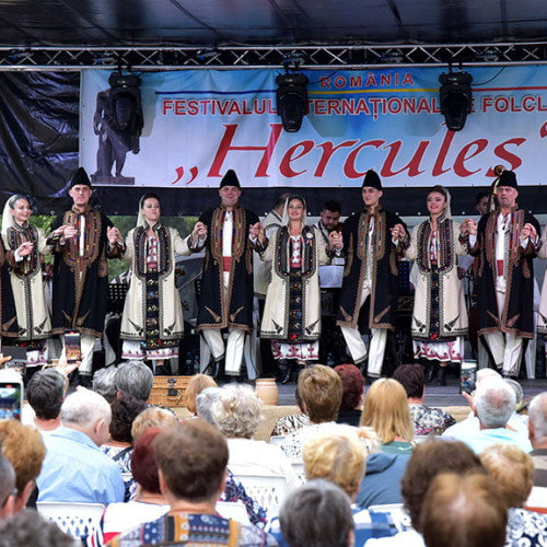 Festivalul Internațional de Folclor &quot;Hercules&quot; și Ansamblul Folcloric &quot;Semenicul&quot; Aniversare Mare la Reșița